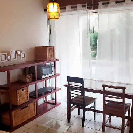 Apartment Avec Parking Et Acces Piscine La Rochelle (Charente-Maritime)